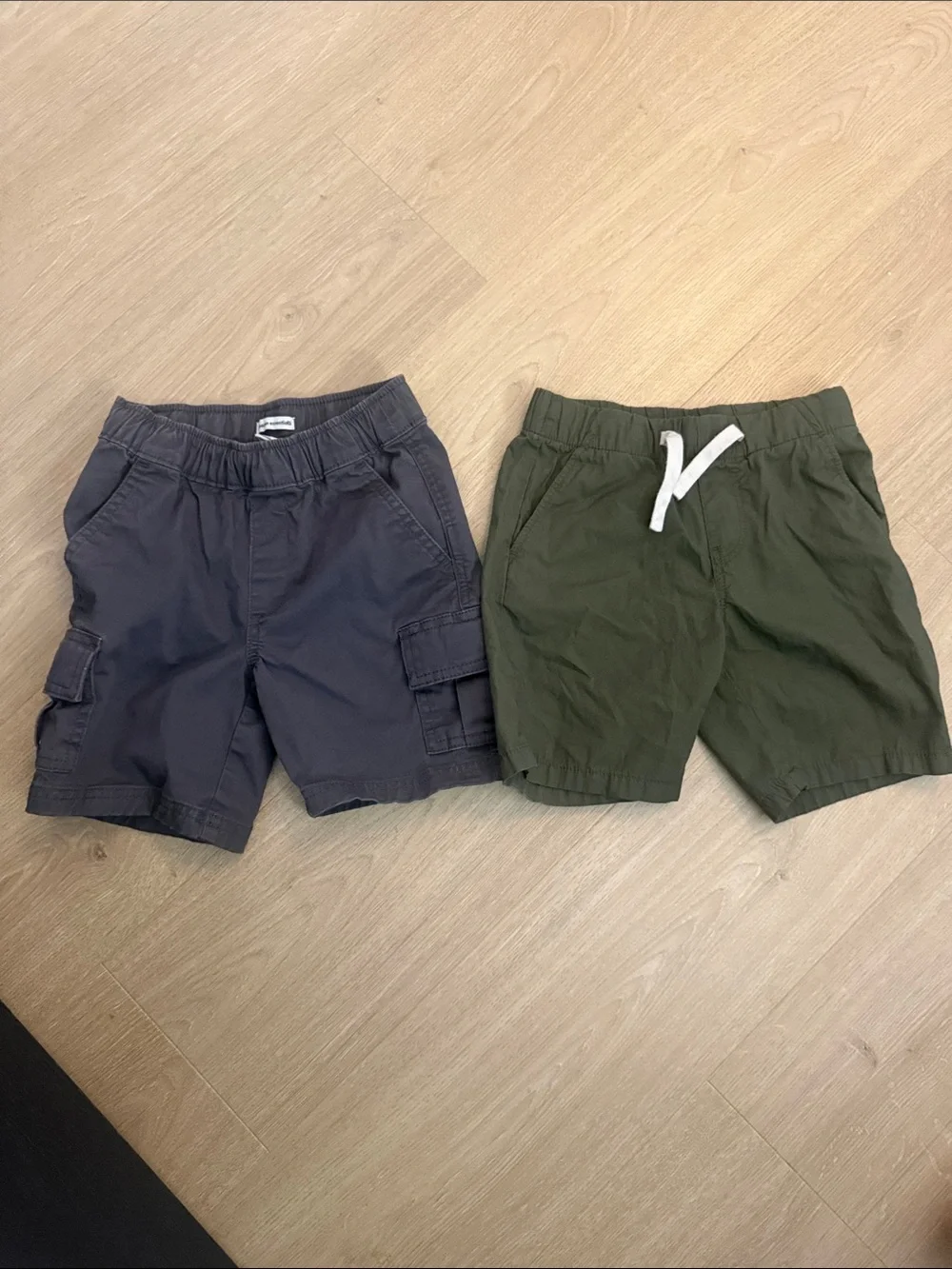 H&M and Amazon essentials Boys Two-Pack Shorts Size 5t both NEW